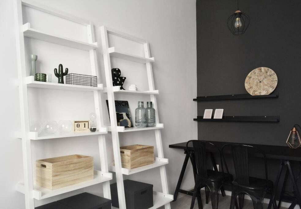 2 Bdr / Cozy Ap Near Old Town Apartman Bukarest Kültér fotó